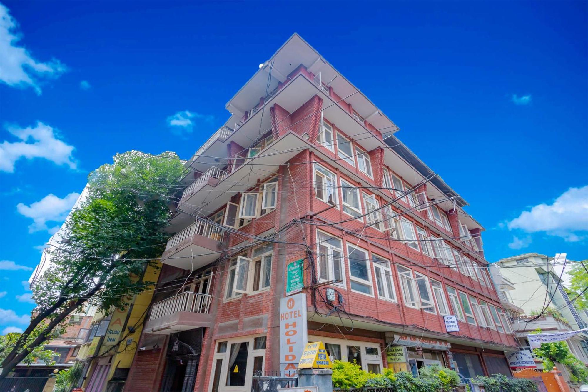 Oyo 795 Hotel Holiday Inn Kathmandu Exterior foto